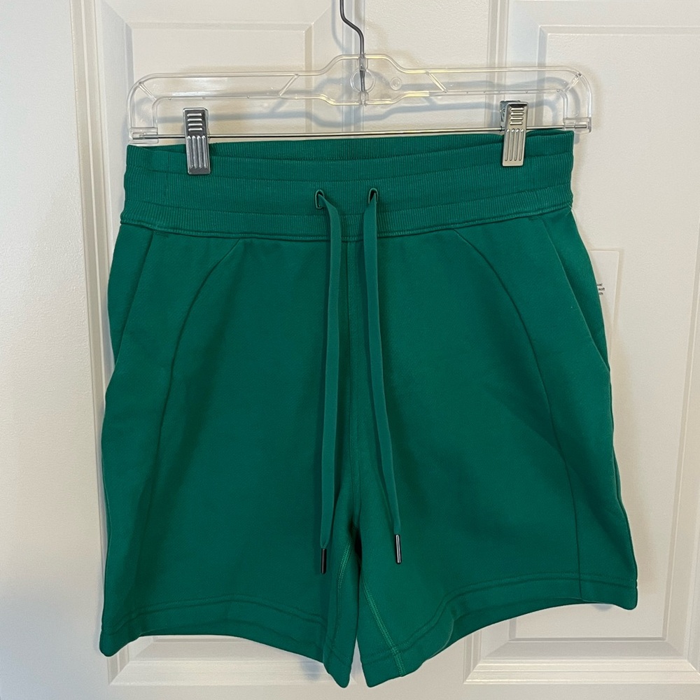 Lululemon scuba high rise short